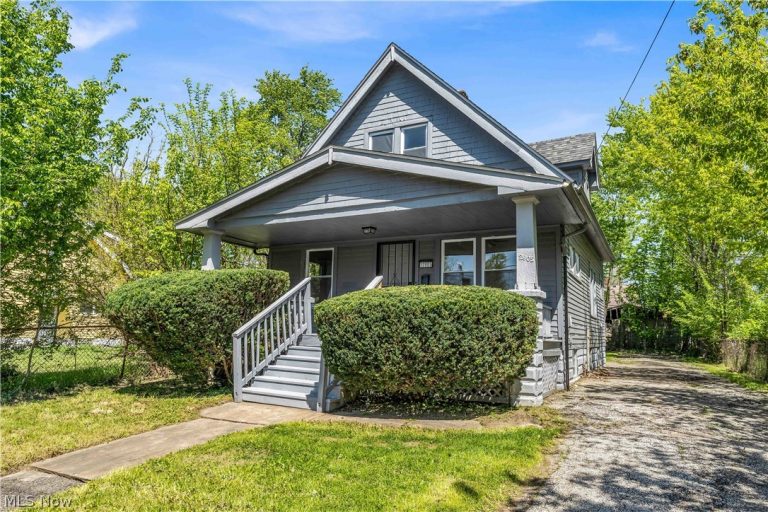 12905 Watterson Avenue, Cleveland, OH - Photo 2