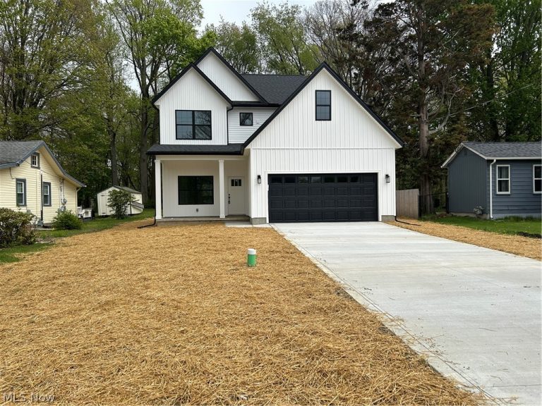 5595 Walnut Street, Mentor on the Lake, OH, 44060