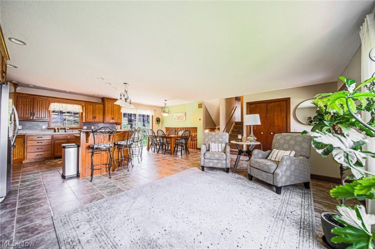 241 Monroe Street, Fredericksburg, OH - Photo 8