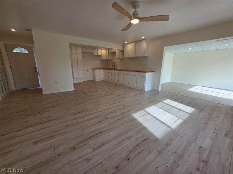 10306 Winthrop Road, Streetsboro, OH - Photo 5