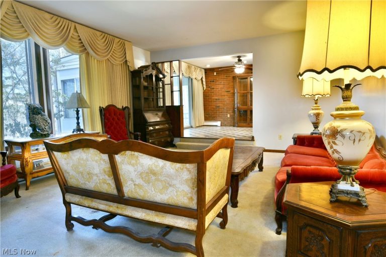 9 Hillside Drive, Girard, OH - Photo 8