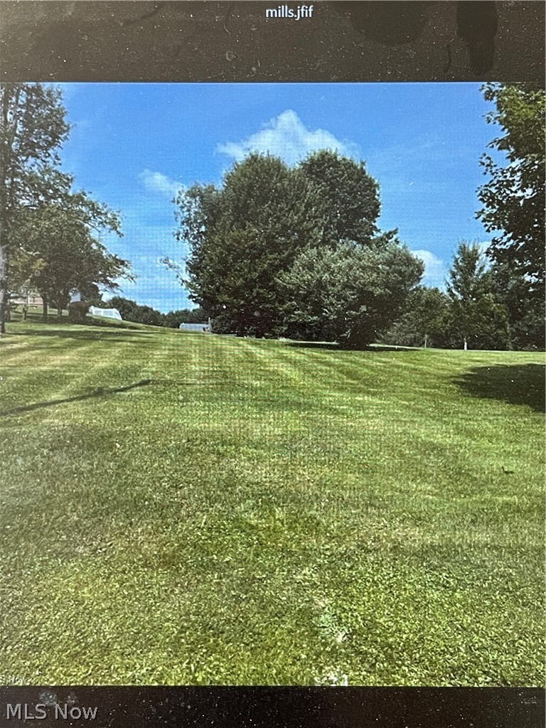 Mills Road, Garrettsville, OH, 44231