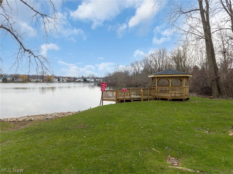 5026 Portland Cove, Stow, OH - Photo 4