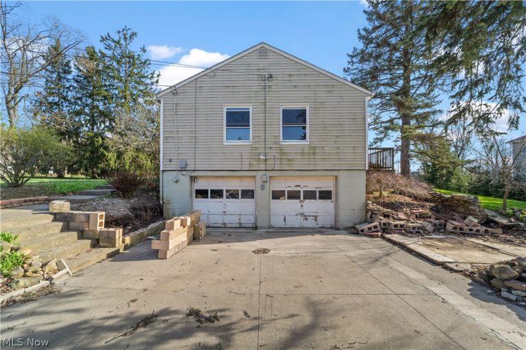 5120 Lake Vista Drive, Solon, OH - Photo 3