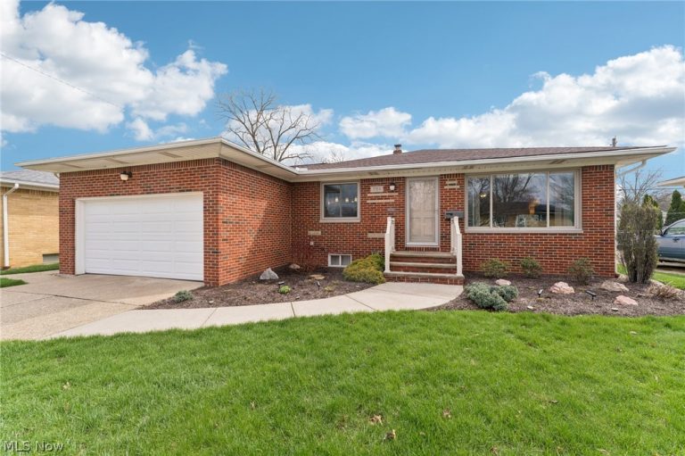 7311 Beresford Avenue, Parma, OH - Photo 2