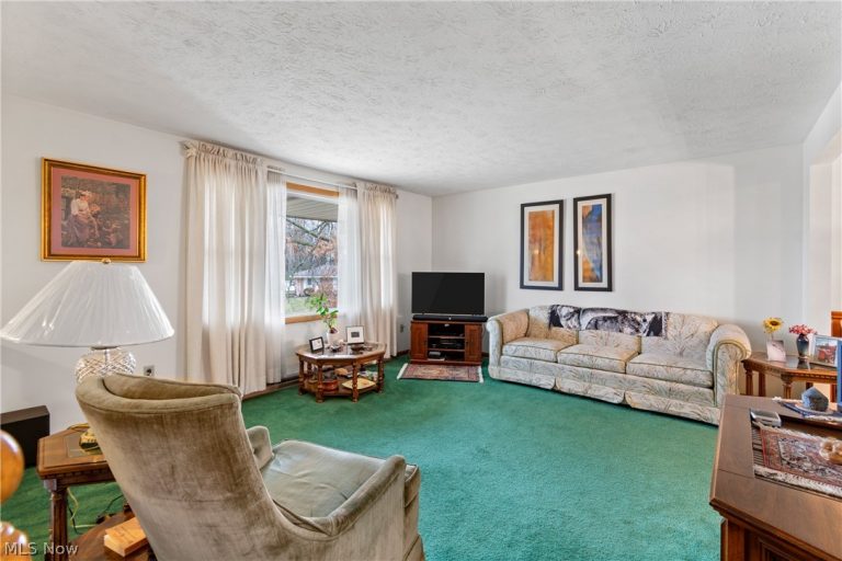 2892 Chadwick Street, Massillon, OH - Photo 4