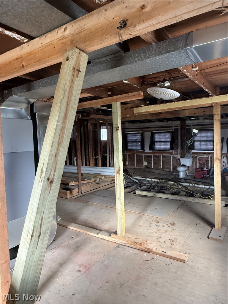 1262 Churchill Road, Youngstown, OH - Photo 7