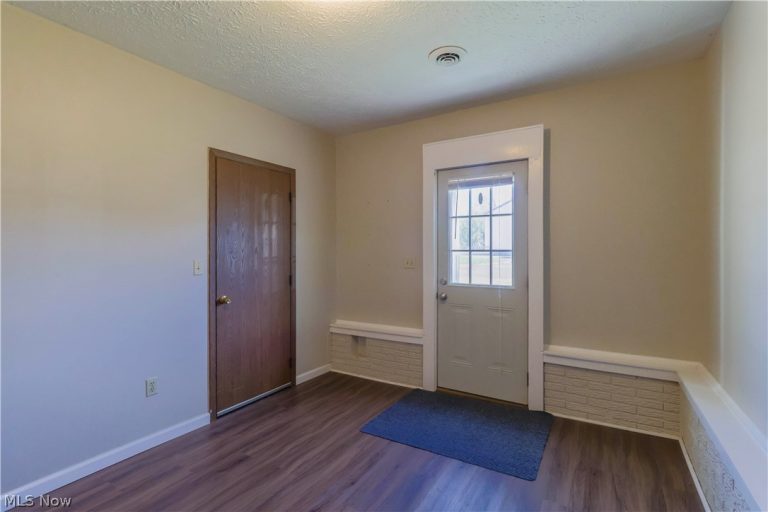 128 Orchard Drive #A & B, St Clairsville, OH - Photo 4