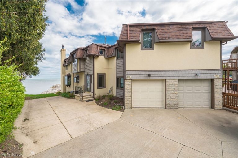 4601 Compass Rose #30, Vermilion, OH - Photo 2