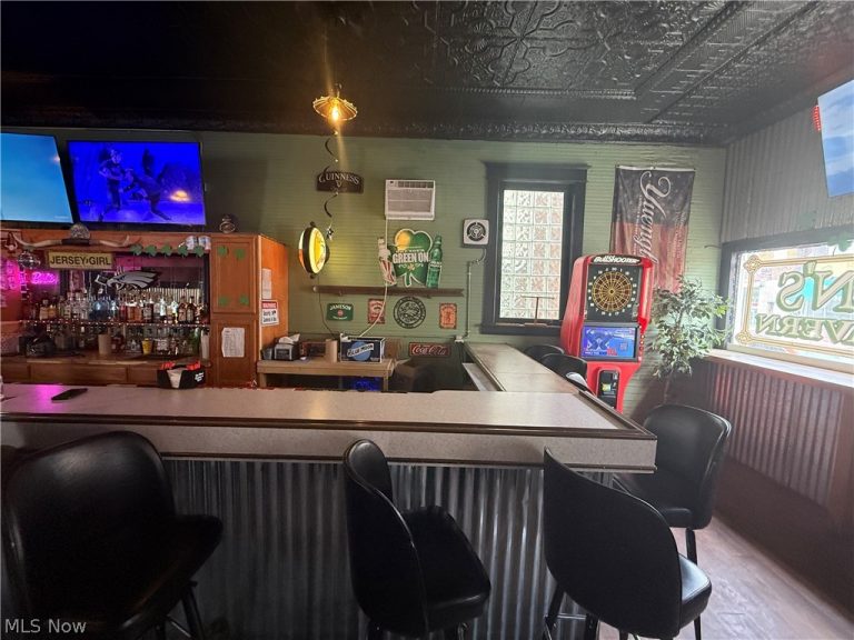 855 Main Street, Follansbee, WV - Photo 8