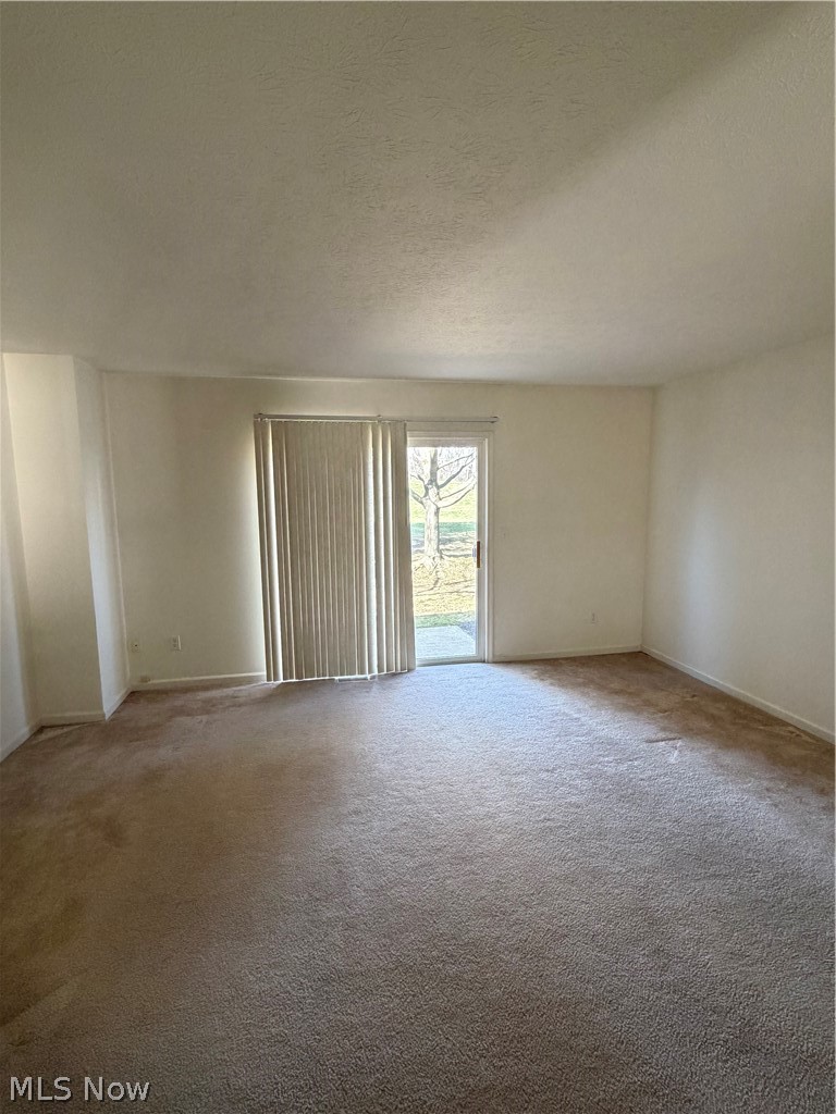 1360 Meadow Run, Copley, OH - Photo 5