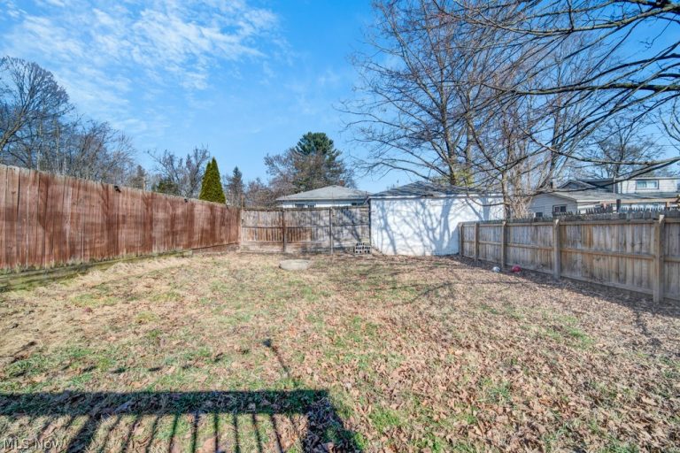 2719 Mohican Boulevard, Lakemore, OH - Photo 5