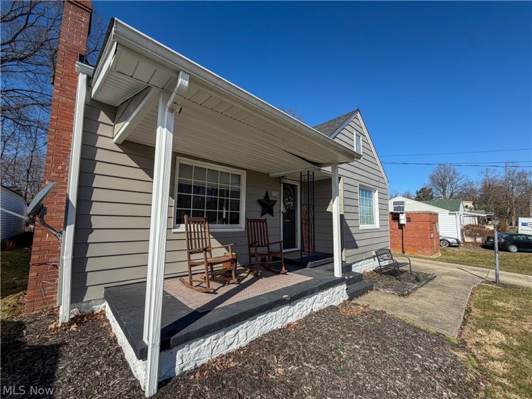 724 Belle Vista Avenue, Youngstown, OH - Photo 2