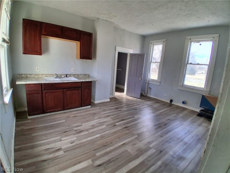 4922 Anson Avenue, Cleveland, OH - Photo 5