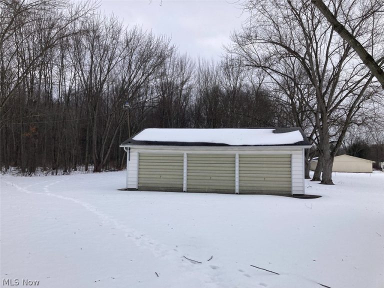 746 Ohio Avenue, Sebring, OH - Photo 5