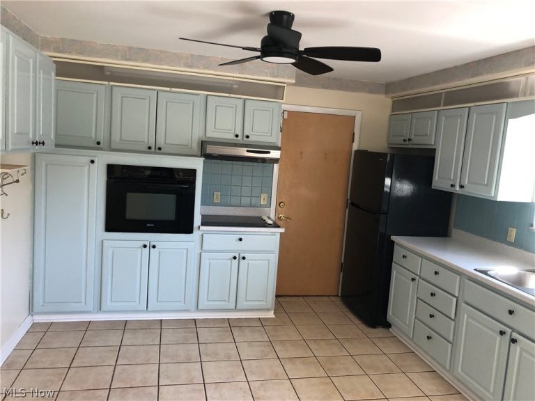 330 Cardinal Drive, Medina, OH - Photo 6