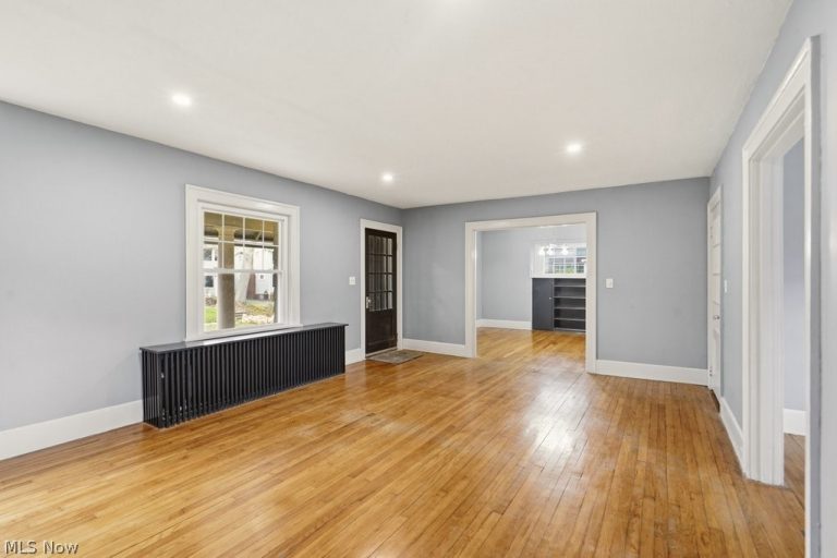 2209 Lamberton Road, Cleveland Heights, OH - Photo 5