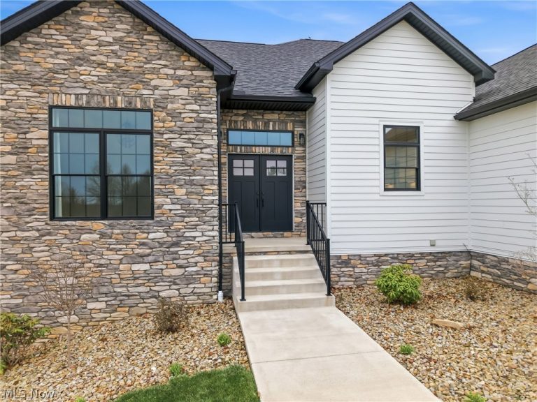 6879 Kyle Ridge Pointe, Canfield, OH - Photo 6
