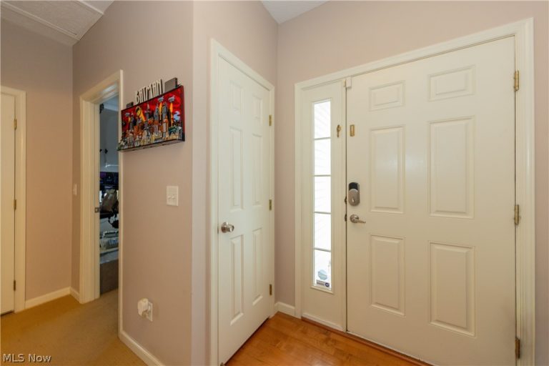 10218 Ridgeview Court, Streetsboro, OH - Photo 2
