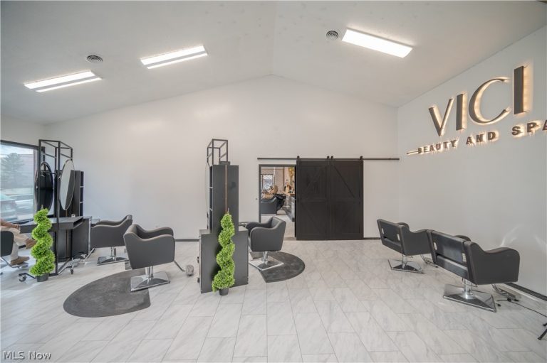 7393 California Avenue, Boardman, OH - Photo 8