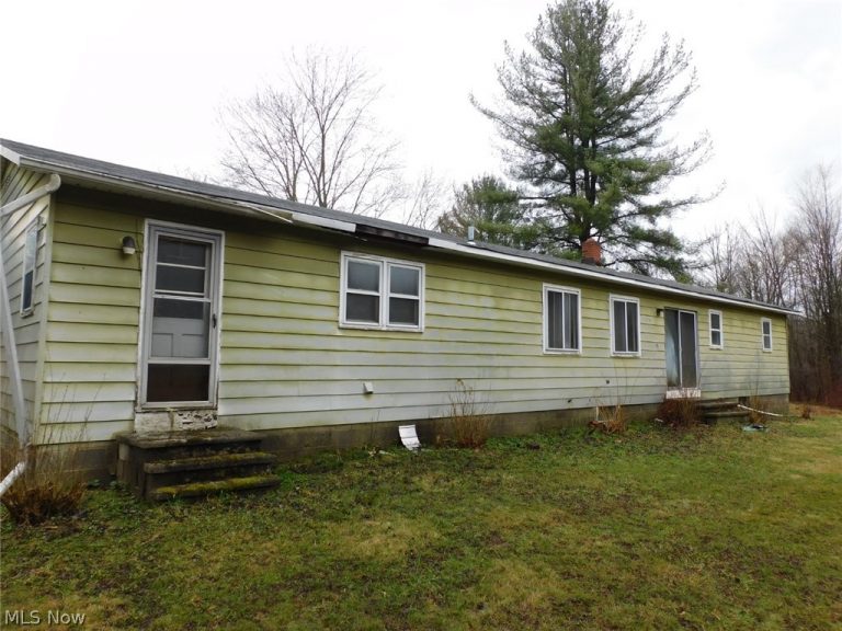 1790 Dadeyville Road, Austinburg, OH - Photo 3