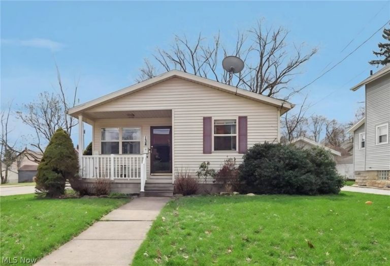 134 Hazelwood Avenue, Barberton, OH, 44203