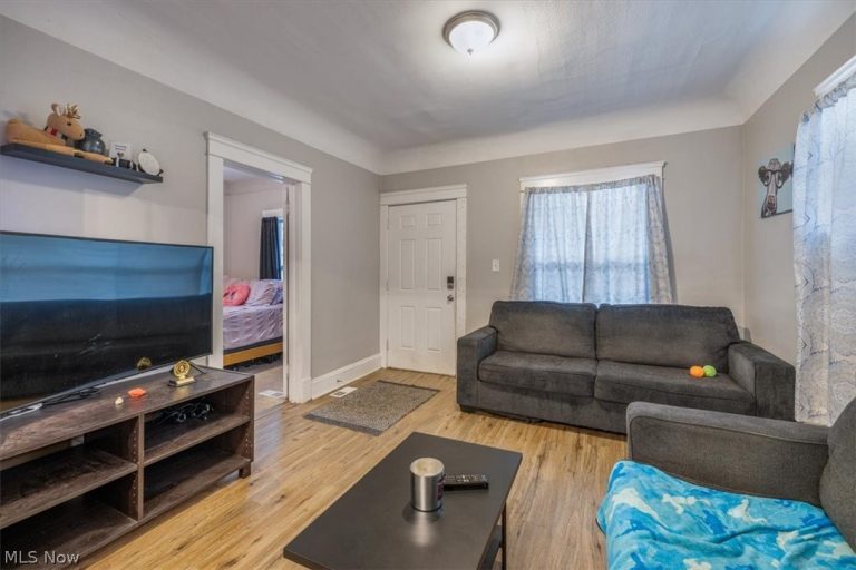 3152 68th Street, Cleveland, OH - Photo 5