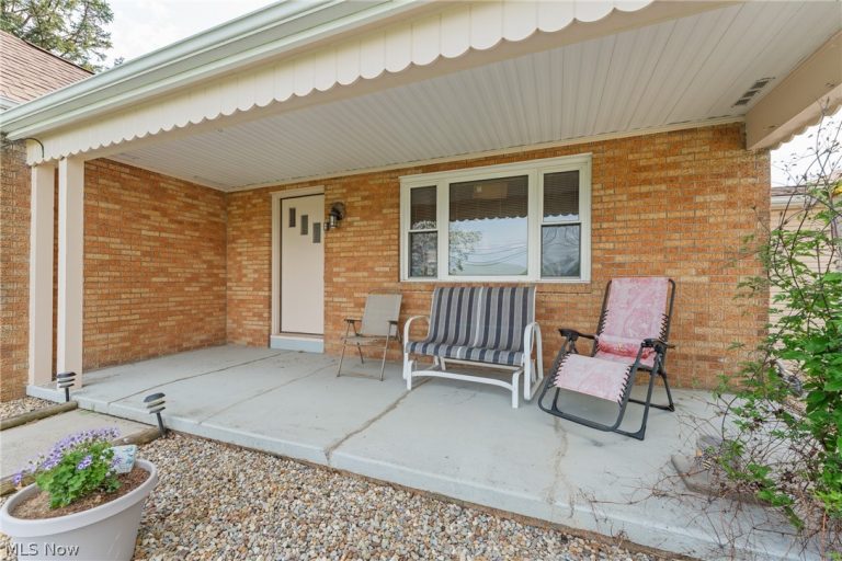 4817 Shepler Church Avenue, Navarre, OH - Photo 4