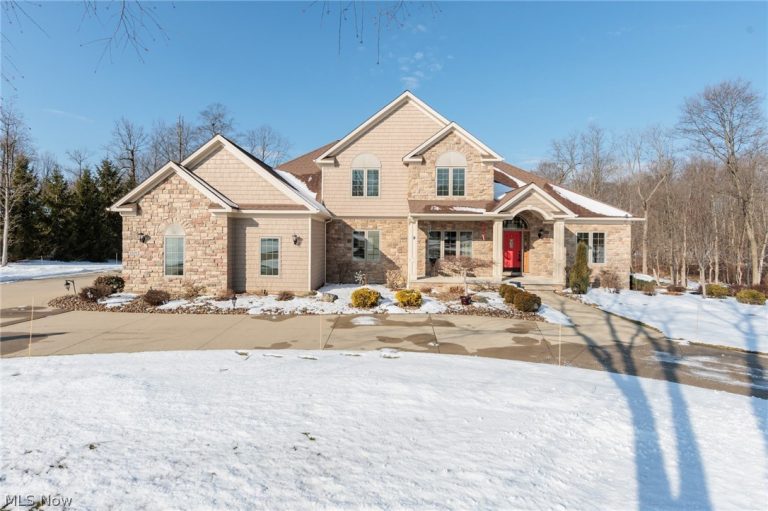 2502 Morning Star Drive, Hinckley, OH, 44233