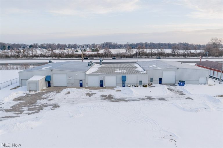 1811 Sawmill Parkway, Huron, OH, 44870