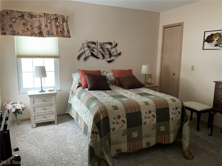 8050 Harbor Creek Drive #1802, Mentor on the Lake, OH - Photo 6