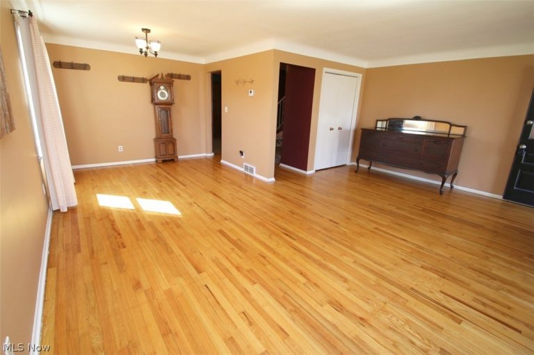 940 Talmadge Avenue, Wickliffe, OH - Photo 8