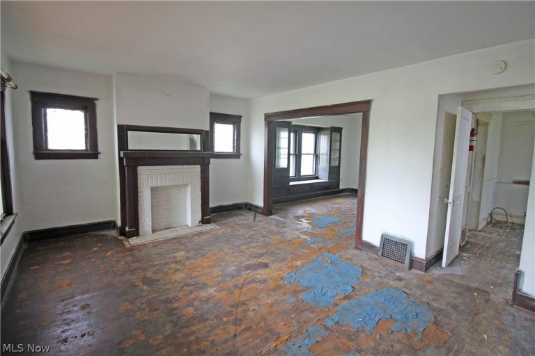 3107 98th Street, Cleveland, OH - Photo 2