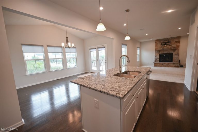 8768 Mavis Trail, Streetsboro, OH - Photo 5