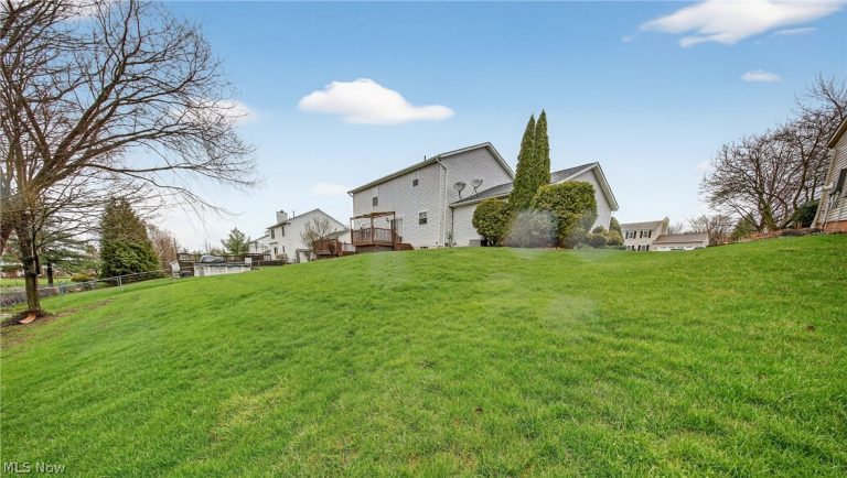 690 Southbridge Boulevard, Brunswick, OH - Photo 4