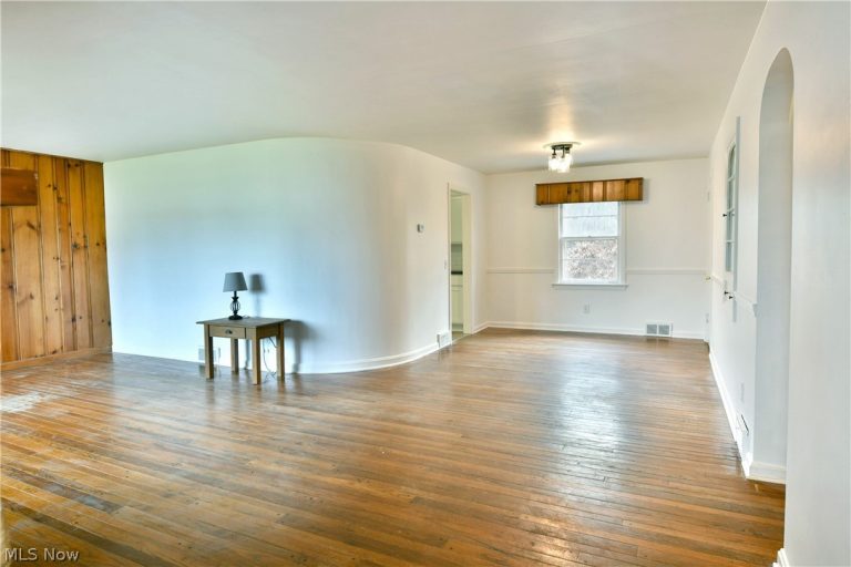 2262 Niles Cortland Road, Cortland, OH - Photo 4