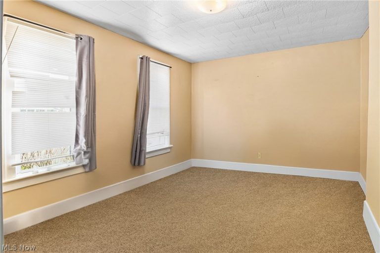 517 Brown Street, Akron, OH - Photo 6