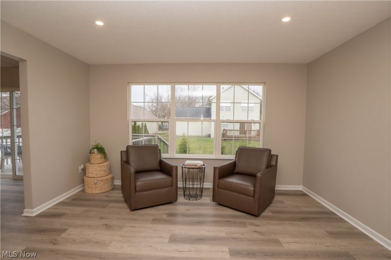 1290 Patriot Place, Massillon, OH - Photo 5