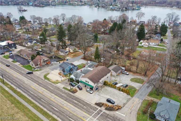 3200-3202 Main Street, Akron, OH, 44319