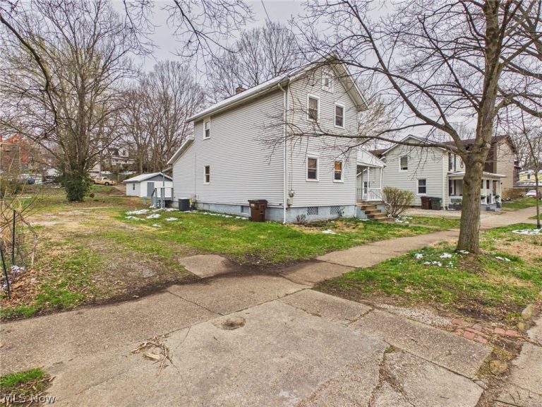 714 Front Street, Marietta, OH - Photo 2