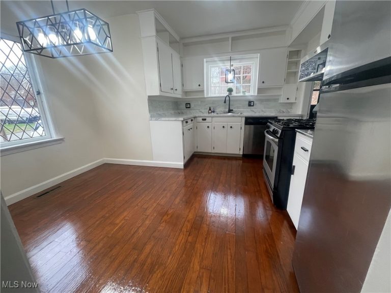 607 Hillcrest Street, Parkersburg, WV - Photo 5