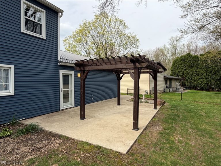 3898 Morley Drive, Kent, OH - Photo 8