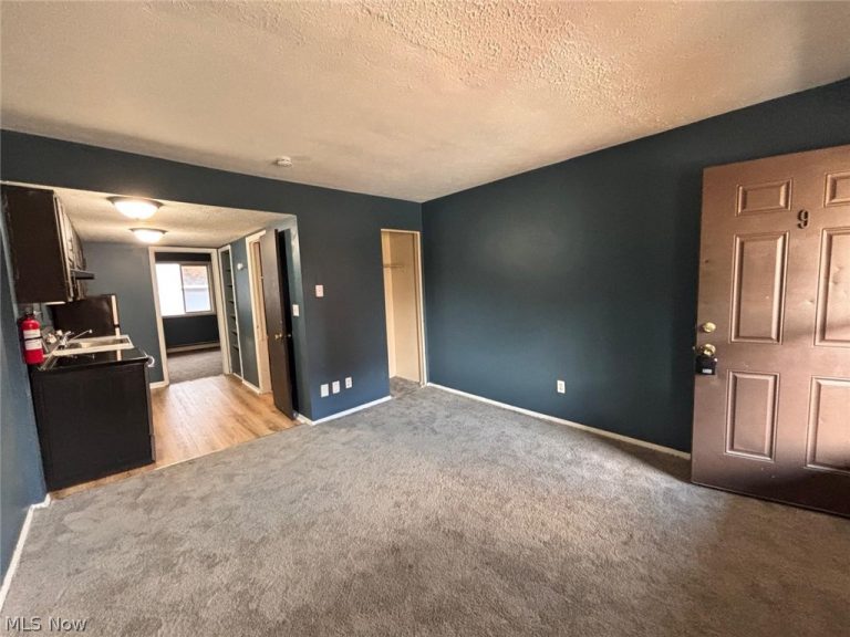 519 Crosby Street #9, Akron, OH - Photo 2