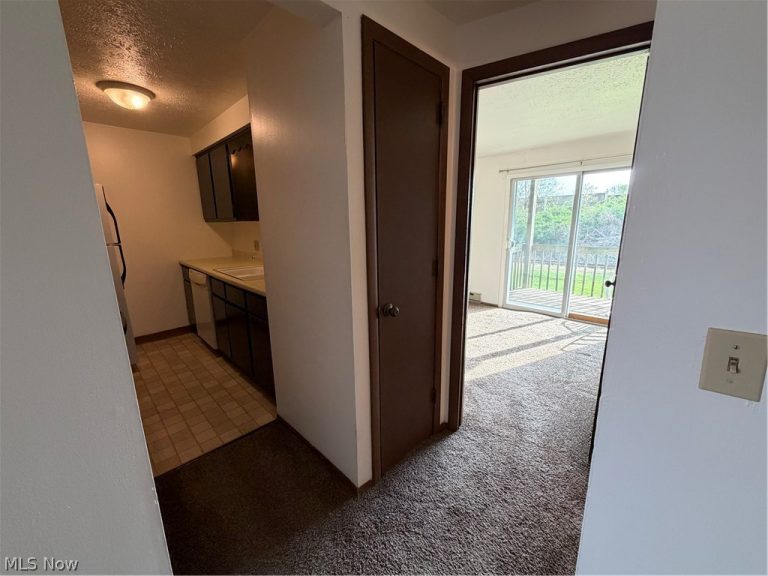 4107 Orchard Dale Drive #8, Canton, OH - Photo 6