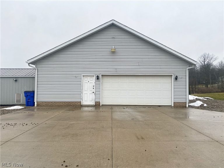 4078 Dawley Road, Ravenna, OH - Photo 3