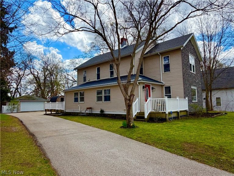 1538 Ridge Road, Ashtabula, OH - Photo 2