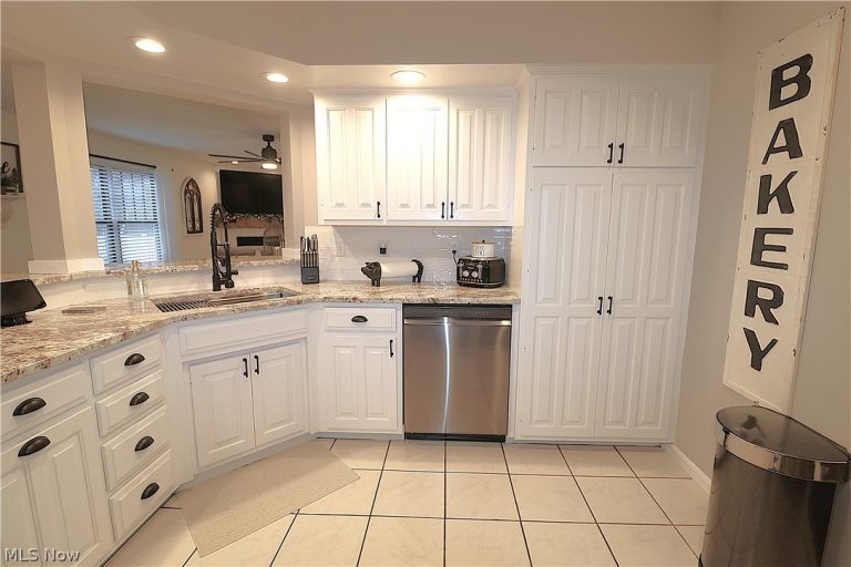 29 Stony Brook Lane, Wakeman, OH - Photo 5