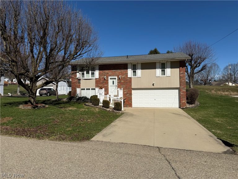 220 Bantam Ridge Court, Wintersville, OH - Photo 2