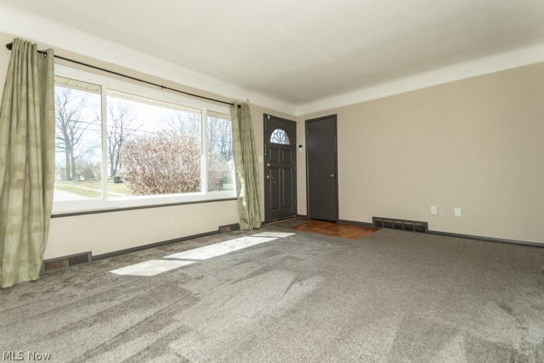 1726 Braeburn Park Drive, Euclid, OH - Photo 3