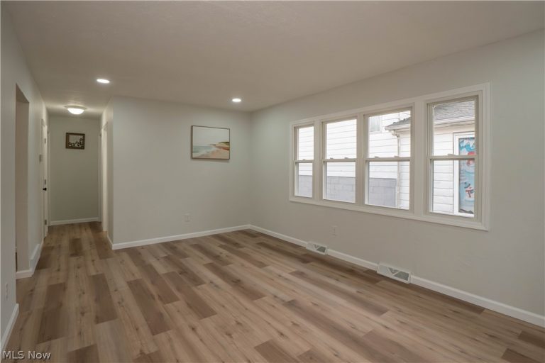 275 20th Street, Massillon, OH - Photo 4